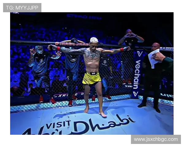 柔术血脉加冕！巴西背景邓恩斩获 UFC 草量级冠军